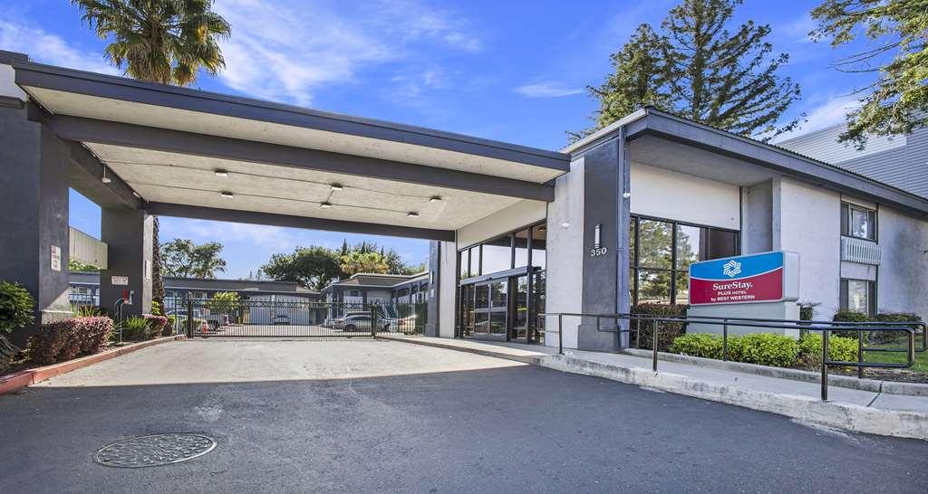 Surestay Plus Hotel By Best Western Sacramento North Екстер'єр фото