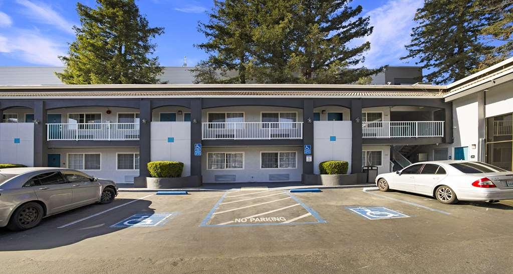 Surestay Plus Hotel By Best Western Sacramento North Екстер'єр фото