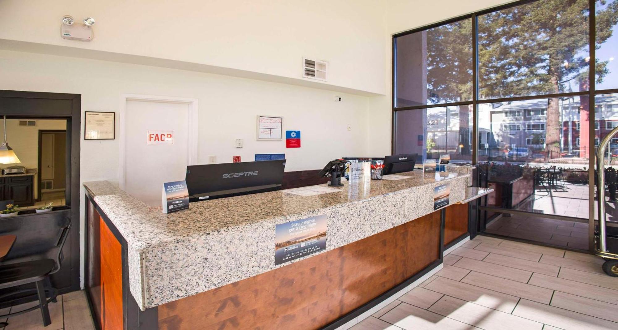 Surestay Plus Hotel By Best Western Sacramento North Екстер'єр фото