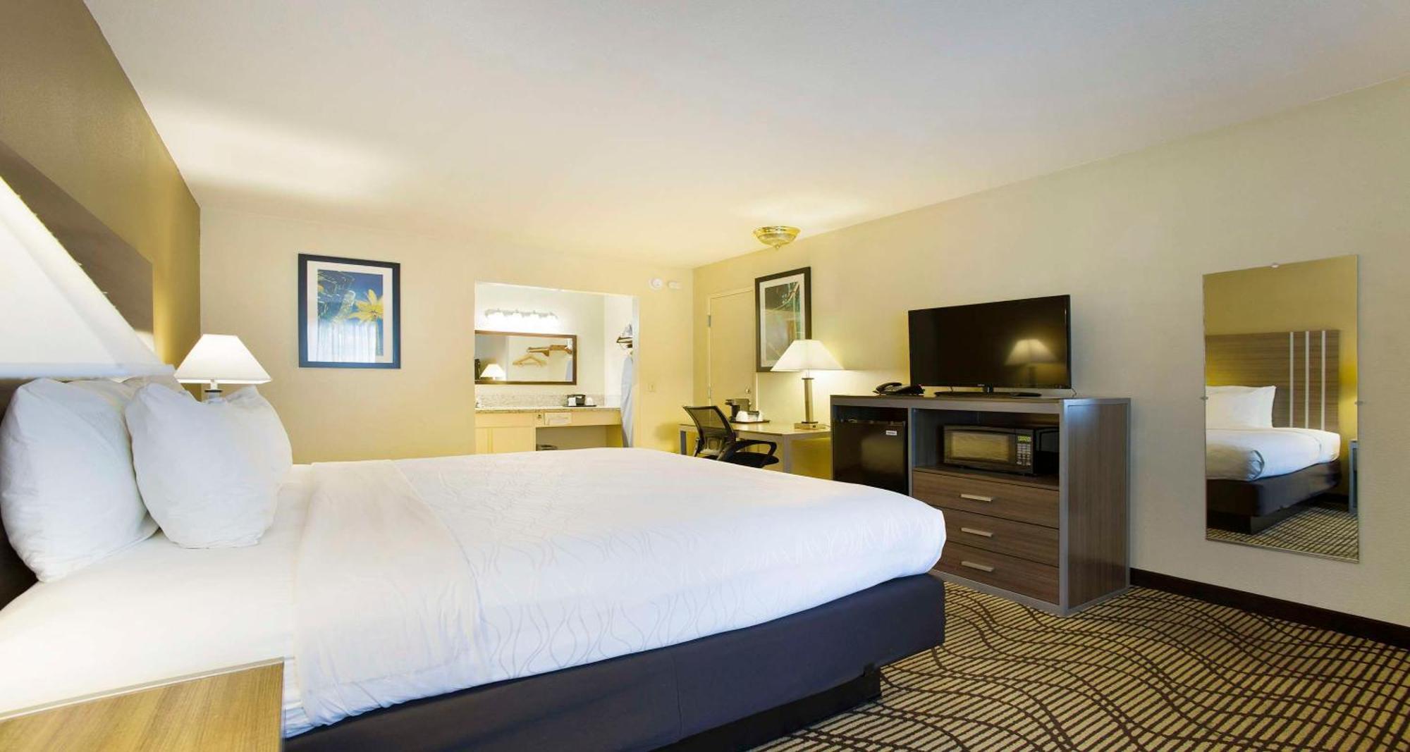 Surestay Plus Hotel By Best Western Sacramento North Екстер'єр фото