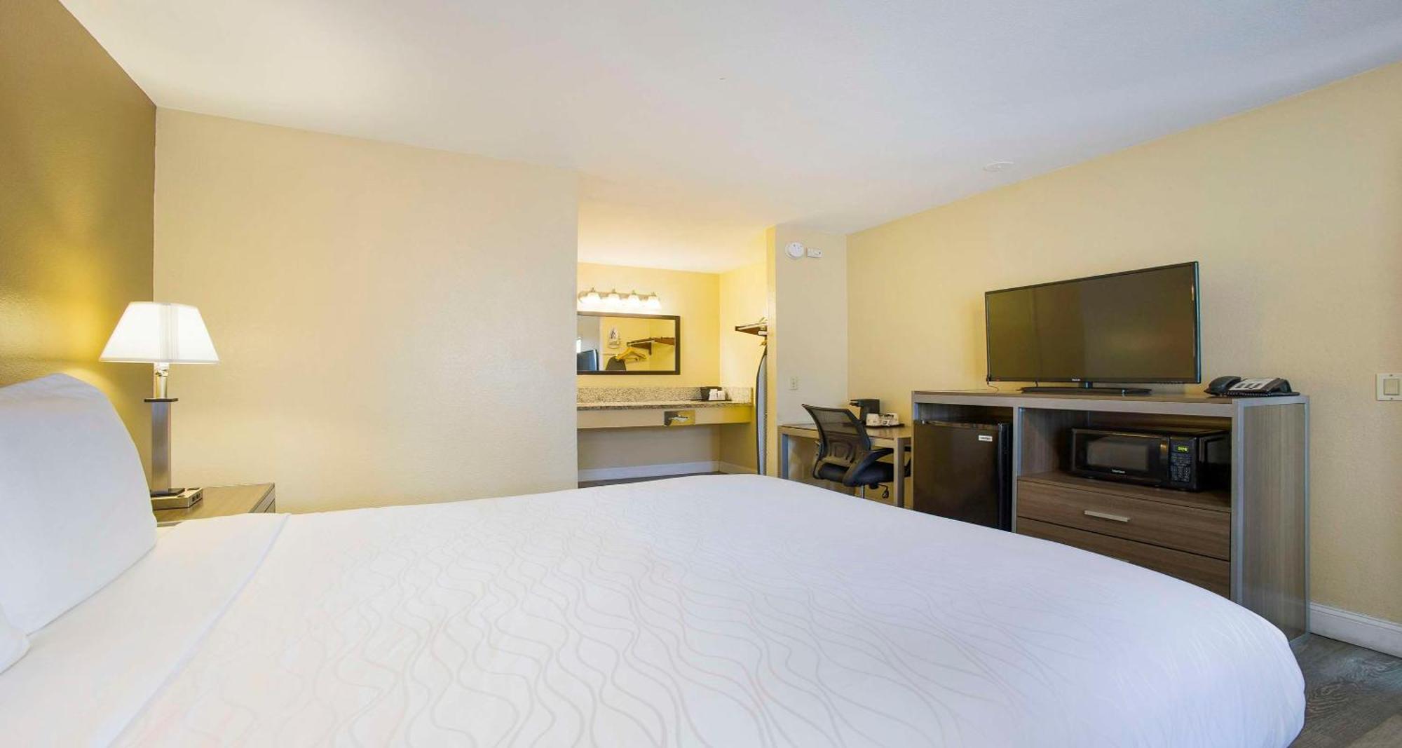 Surestay Plus Hotel By Best Western Sacramento North Екстер'єр фото