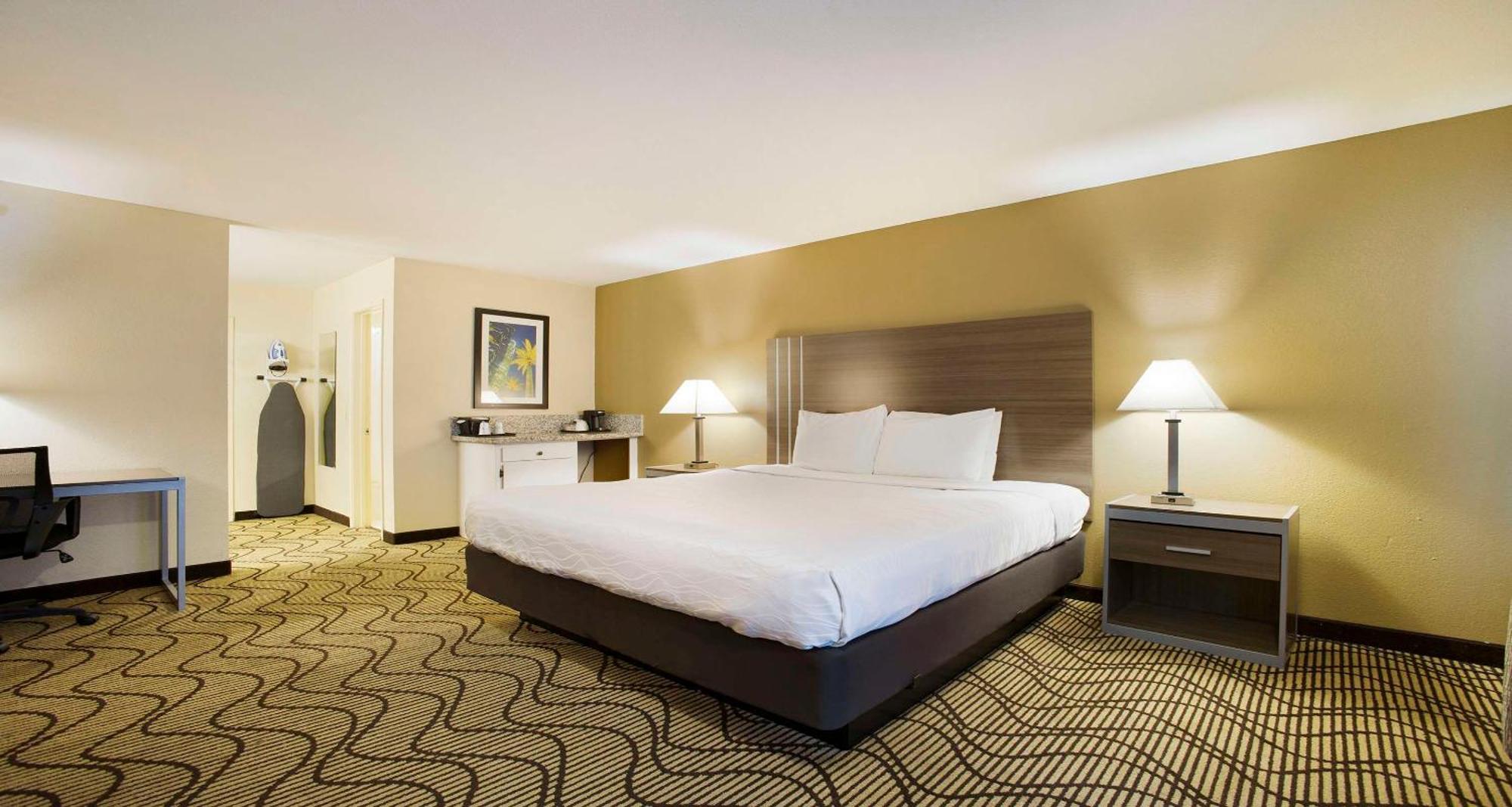 Surestay Plus Hotel By Best Western Sacramento North Екстер'єр фото